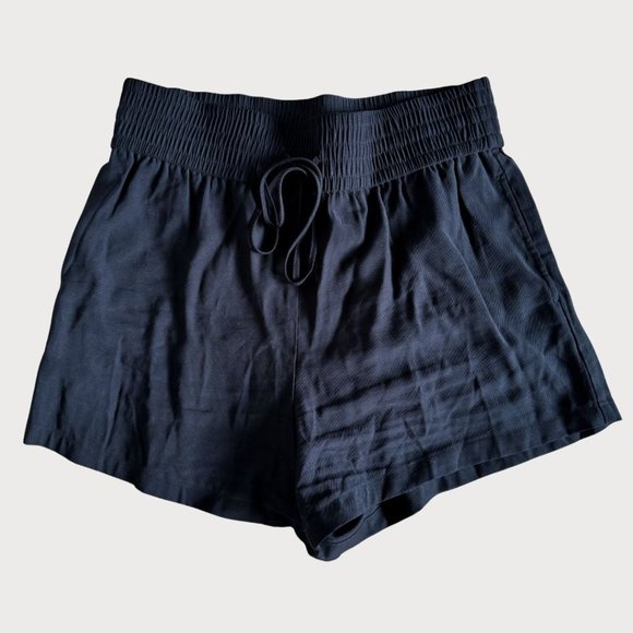 Open Edit Light Summer Dress Shorts | Black | US L - Picture 3 of 6